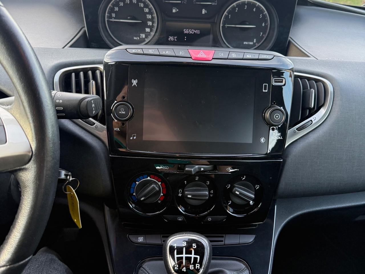 Lancia Ypsilon GOLD 2023 1.0 Hybrid 70 CV 5 porte