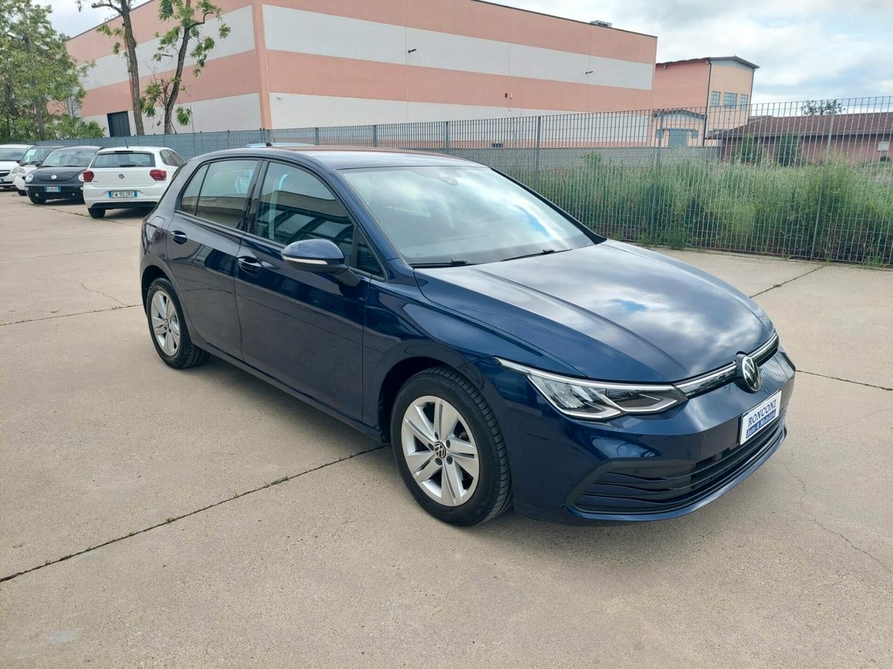 VOLKSWAGEN Golf 1.0 eTSI EVO DSG Life - 2023