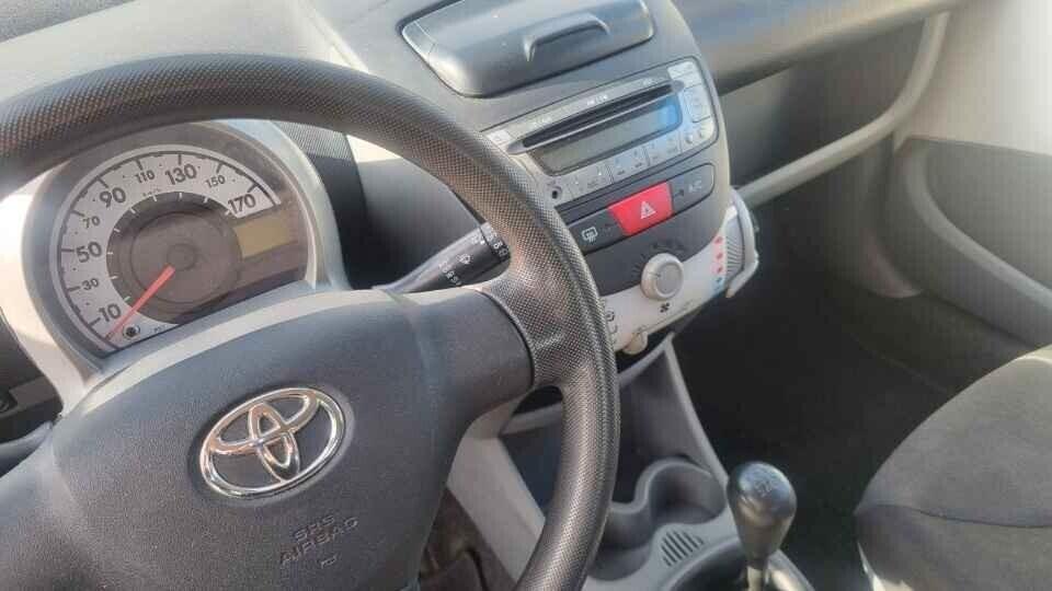 Toyota Aygo 1.0 VVT-i 5 porte 68 CV