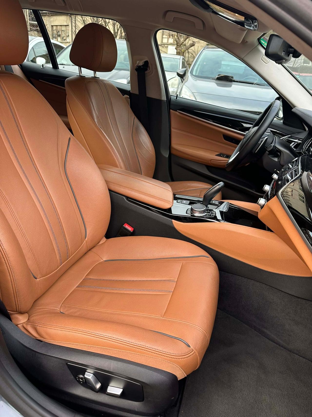 Bmw 530 xDRIVE LUXURY KMCERT GARANZ UNICOPR EU6B