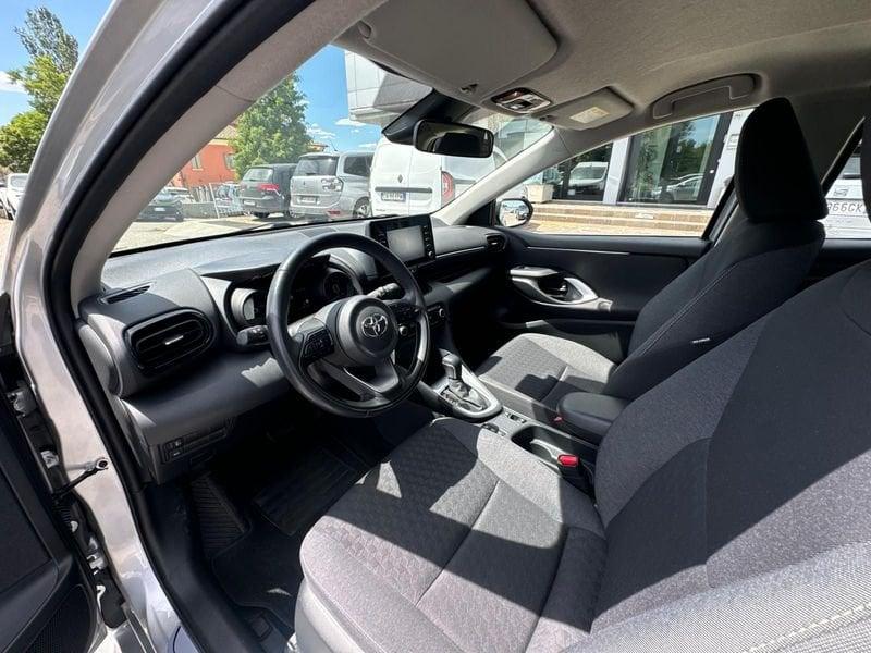 Toyota Yaris Hybrid Trend MY22