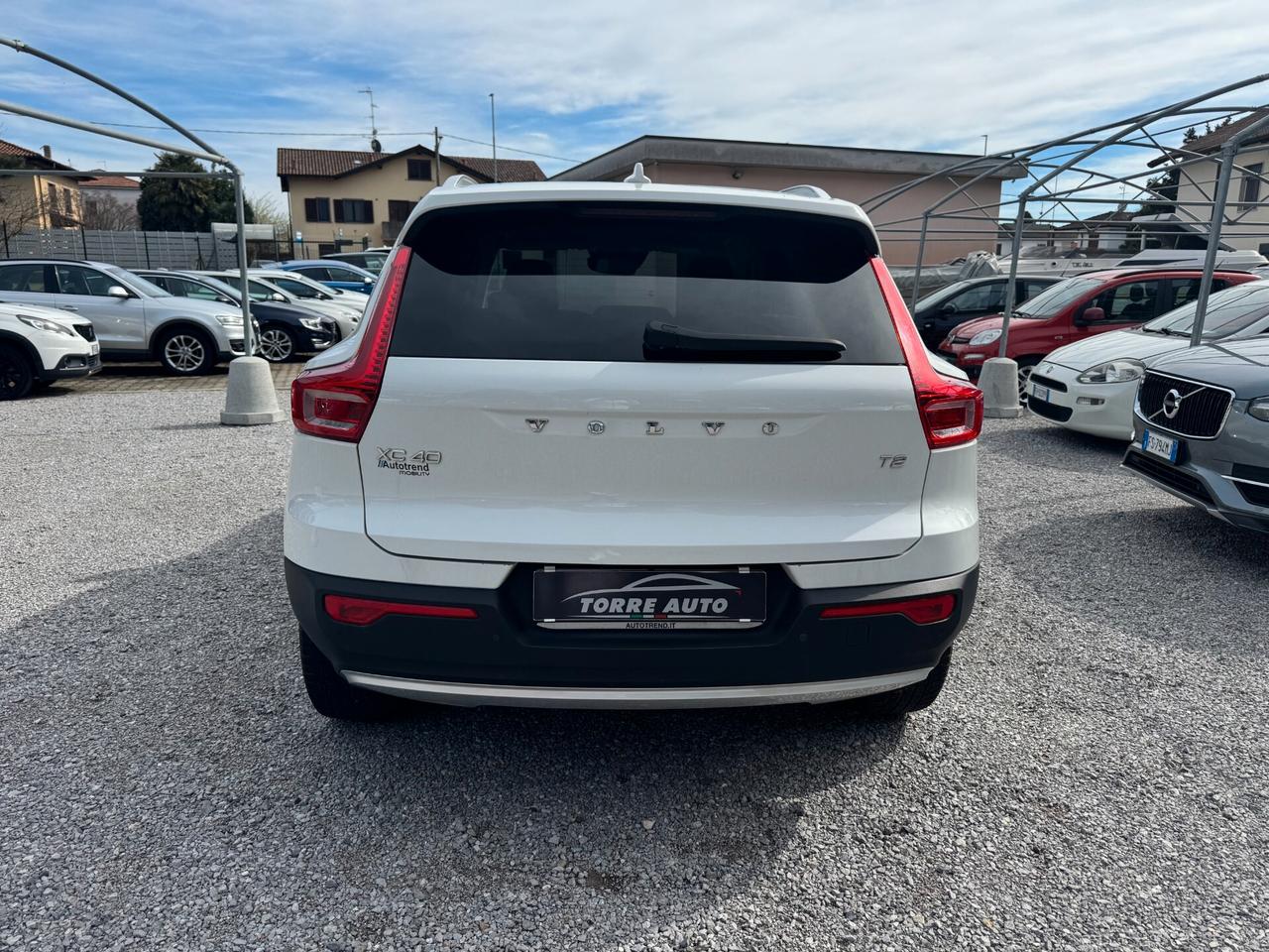 Volvo XC40 T2 Geartronic Momentum Pro