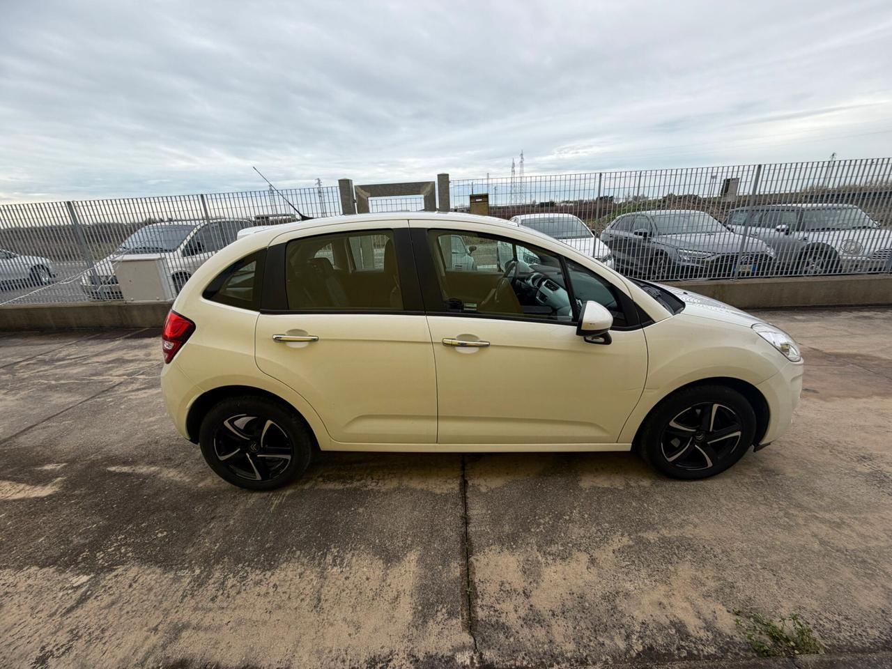 NEOPATENTATI Citroen C3 FINANZIABILE permute