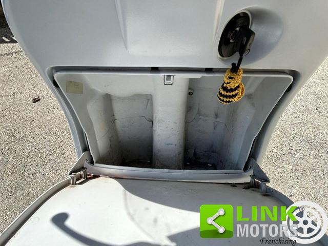 PIAGGIO Vespa 50 HP .