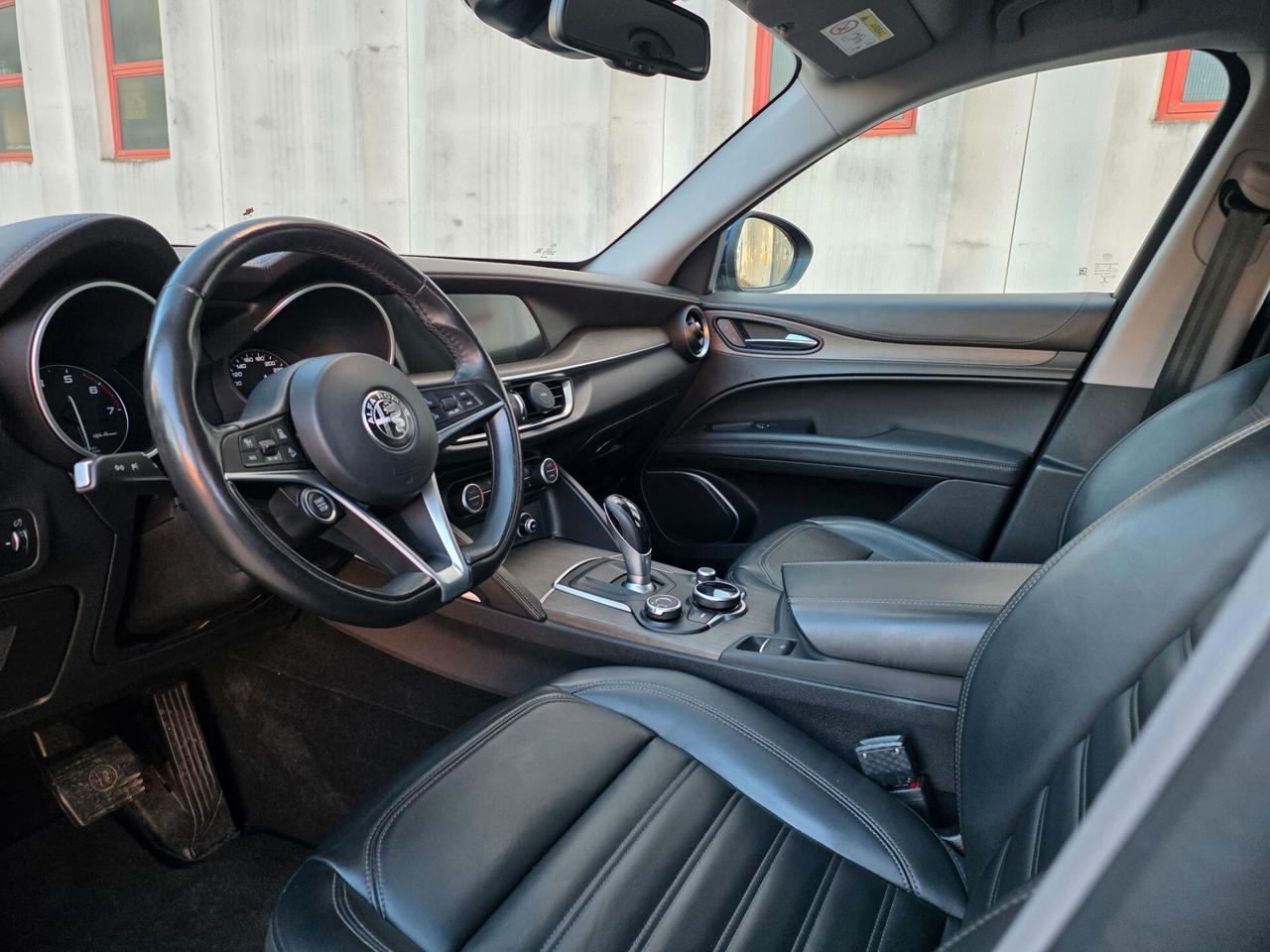 Alfa Romeo Stelvio 2.0 Turbo 280 CV AT8 Q4 Executive