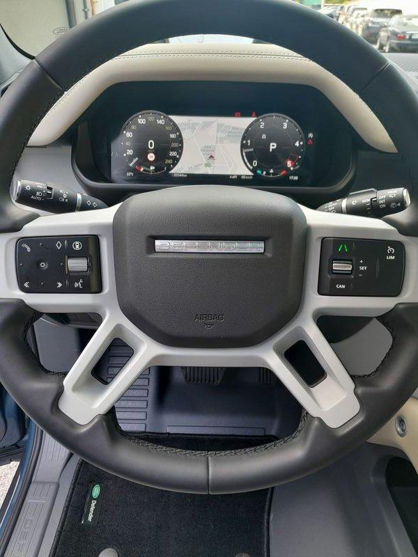 Land Rover Defender 3.0D I6 250 110 SE AWD auto.