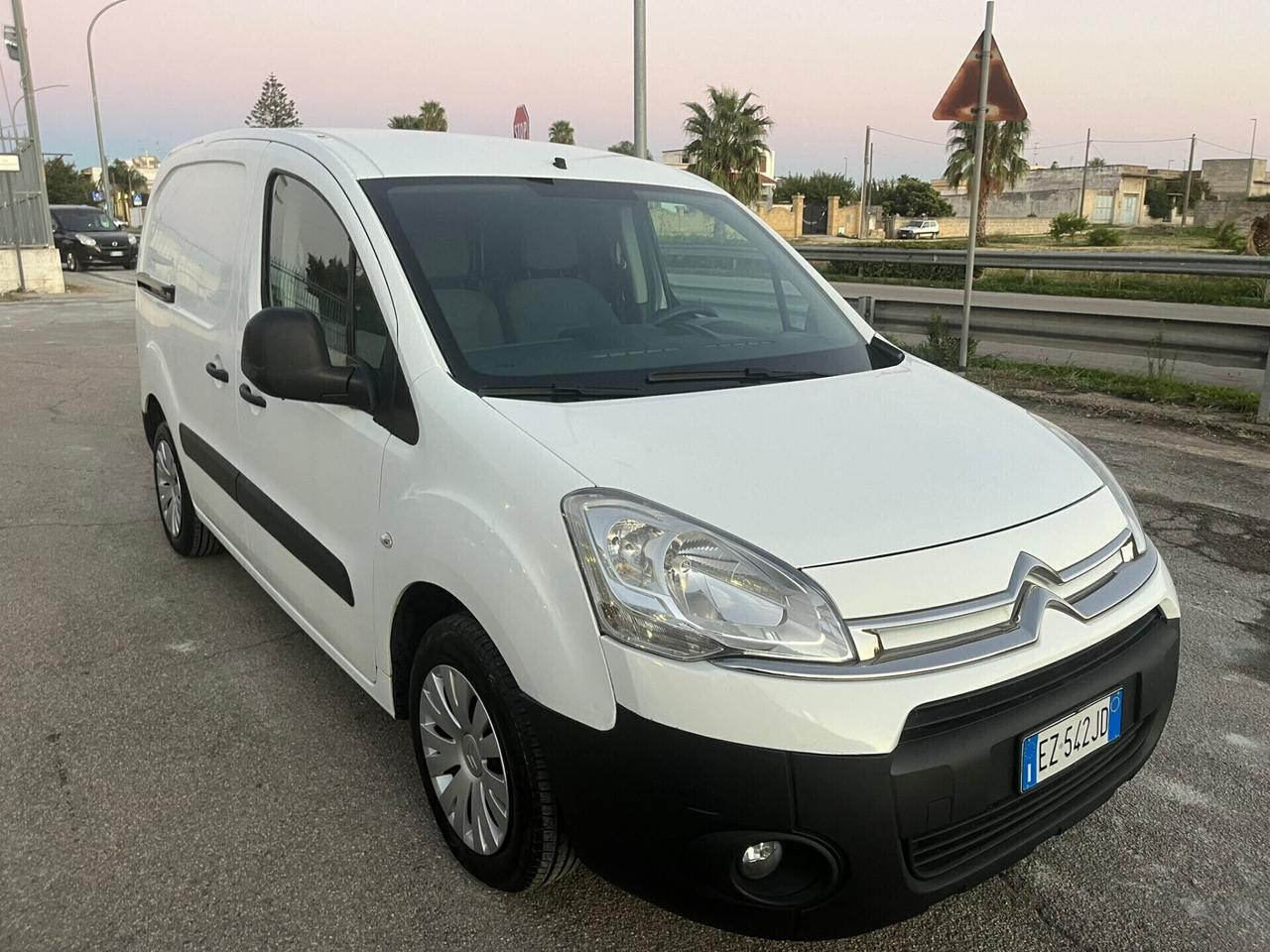 Citroen Berlingo 1.6 HDi 90Cv Unipro 2015