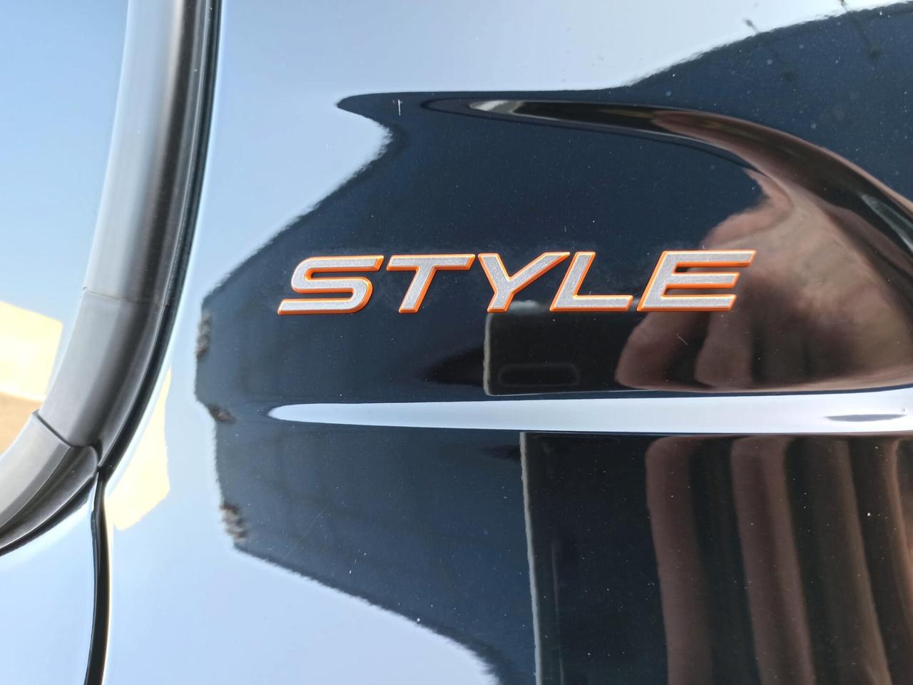 Peugeot 208 Hybrid 110 e-DCS6 Style