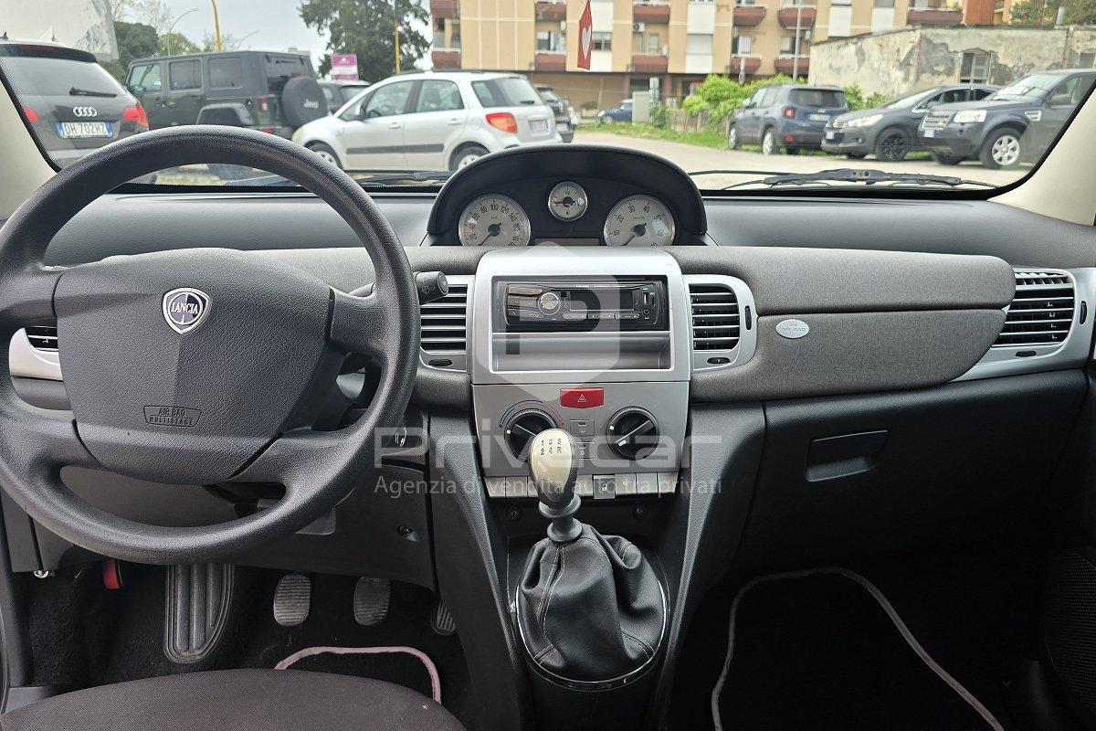 LANCIA Ypsilon 1.2 Oro