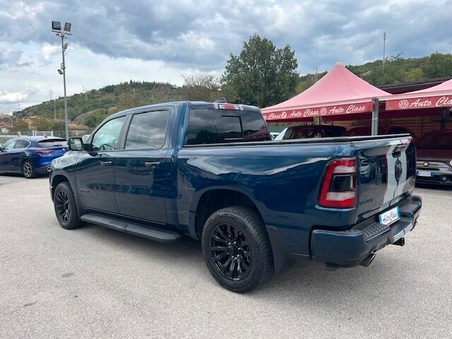 Dodge RAM 1500 Crew Cab 5.7 V8 Hemi 4x4 Sport
