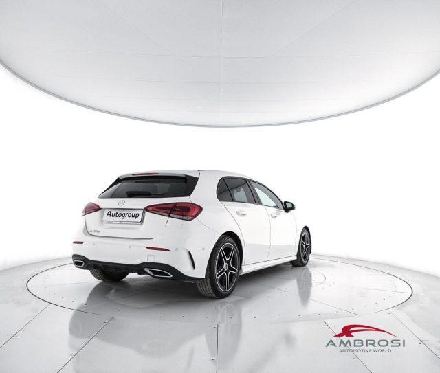 MERCEDES-BENZ CLA sse A 180 d Premium Auto