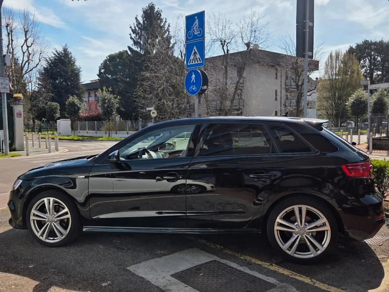 Audi A3 Sportback 35 1.5 tfsi 150cv s-tronic S-LINE