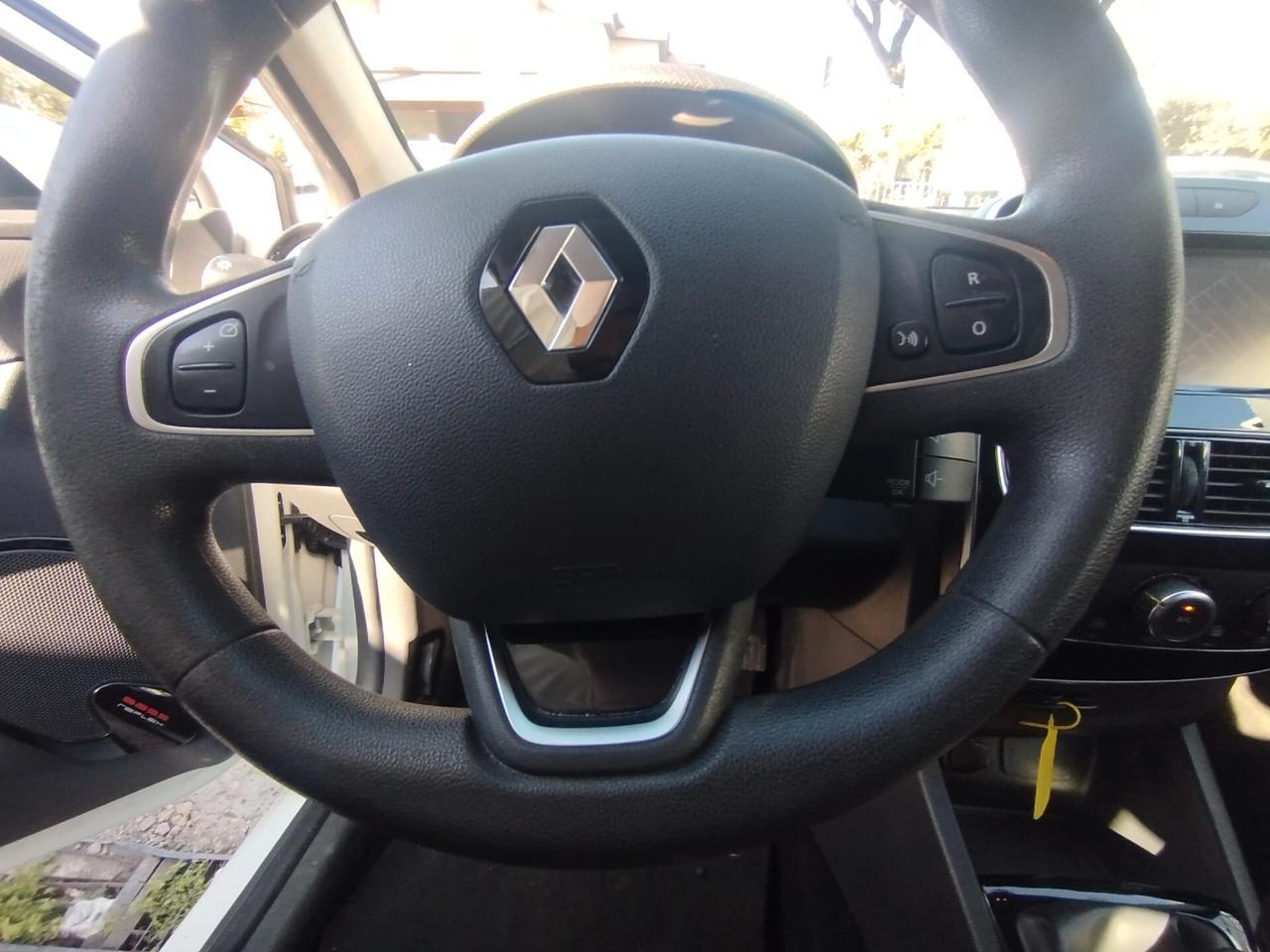 CLIO 1.2 - 73cv *PREZZO VERO* NAVI- SENSORI PARC.-IVA DEDUCIBILE
