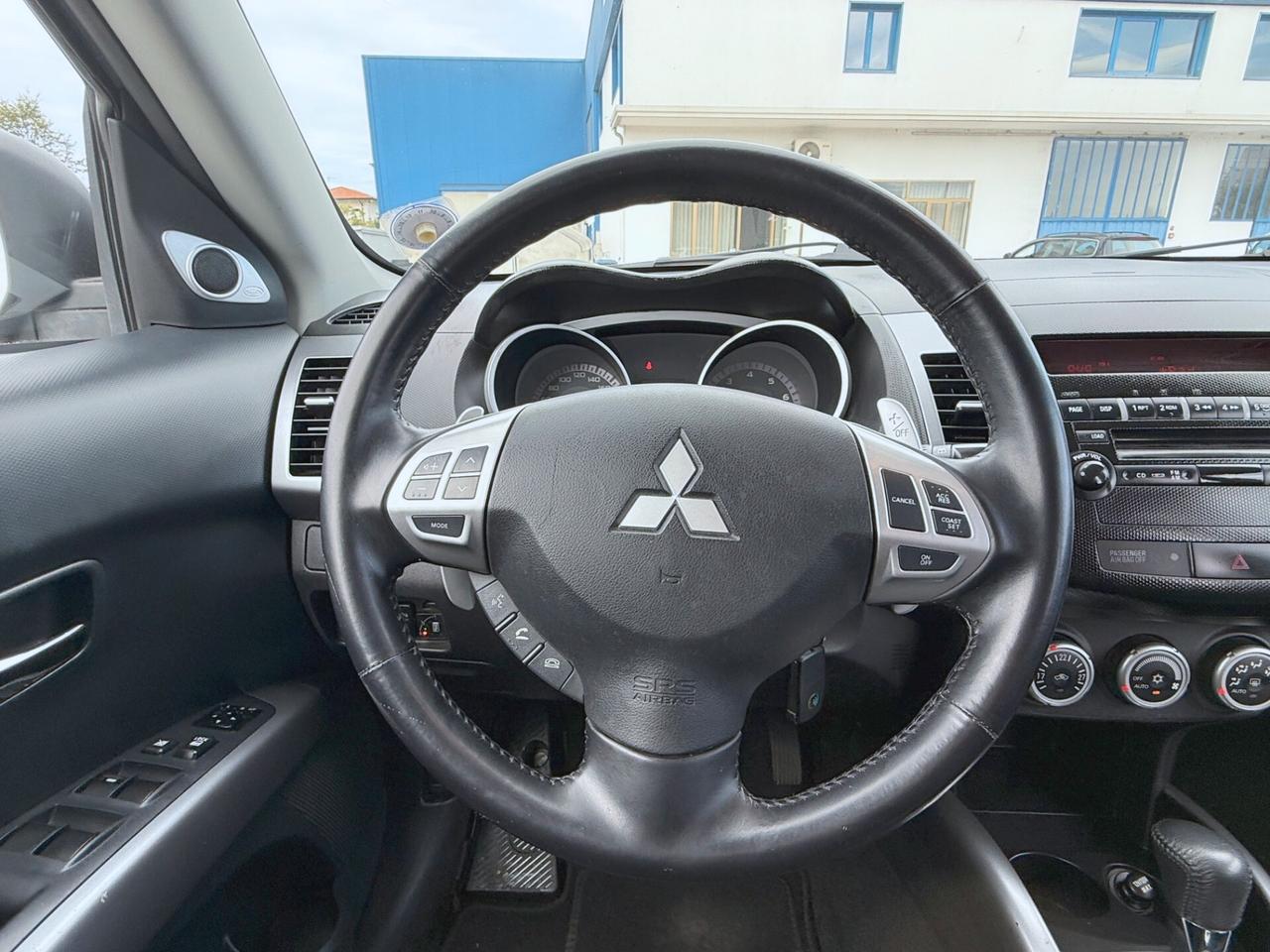 Mitsubishi Outlander 2.4 Benz/Gpl MIVEC Instyle 7 p.ti