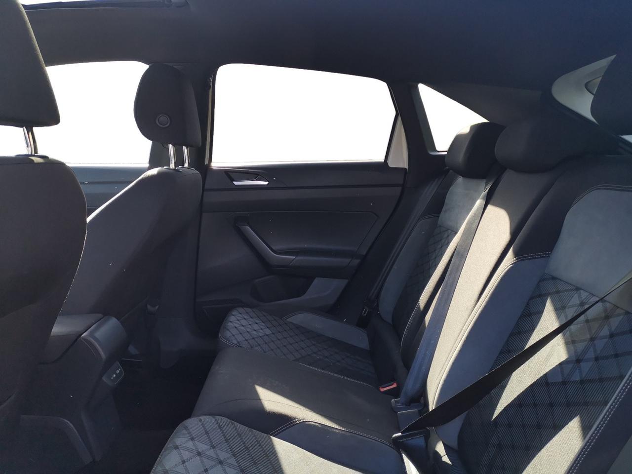 VOLKSWAGEN Taigo - Taigo 1.0 tsi R-Line 110cv