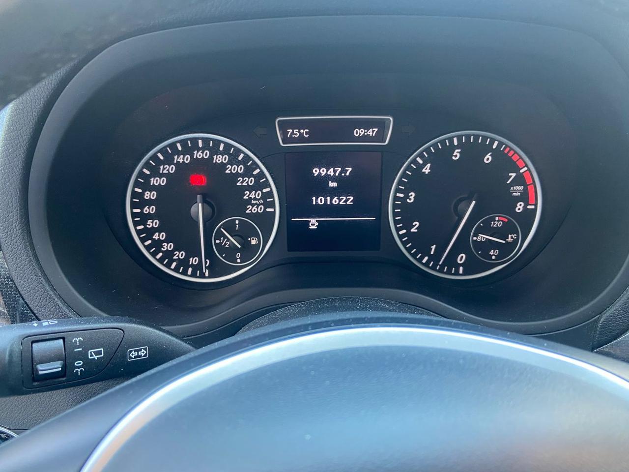 Mercedes-Benz B 180 Premium B 180 BlueEFFICI #9472