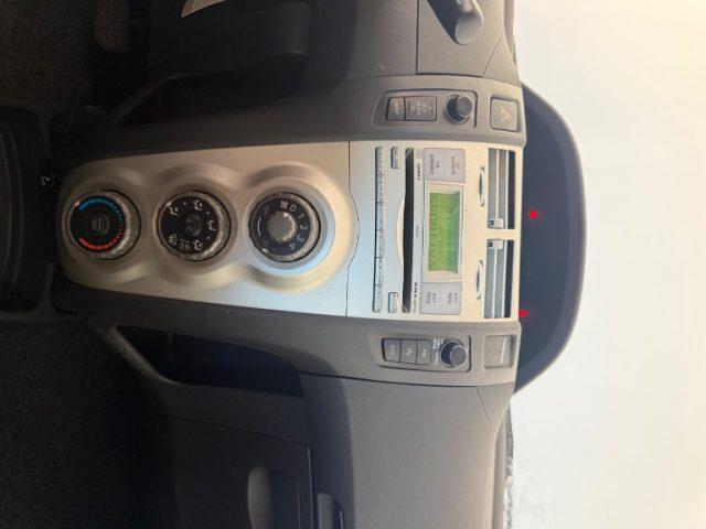 TOYOTA Yaris 1.3 5 porte M-MT SOL