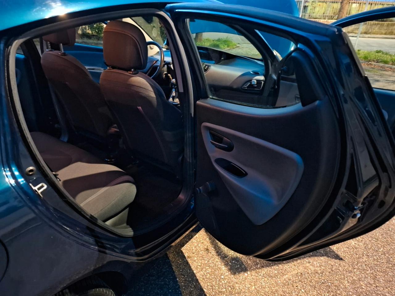 Lancia Ypsilon 1.2 5 porte GPL del 16 SOLO 128.000 KM