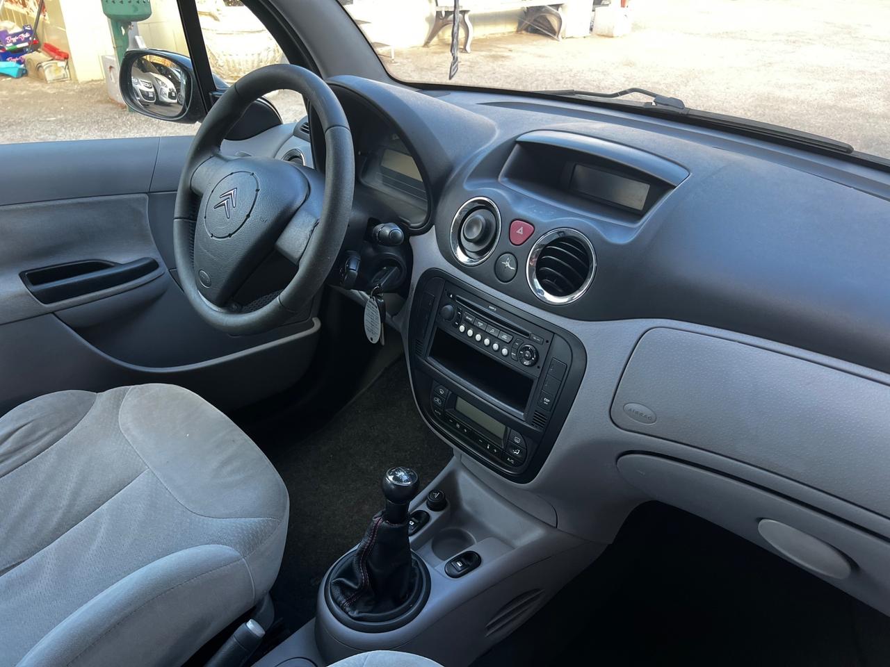 Citroen C3 1.6 HDi 90 Exclusive Style 09