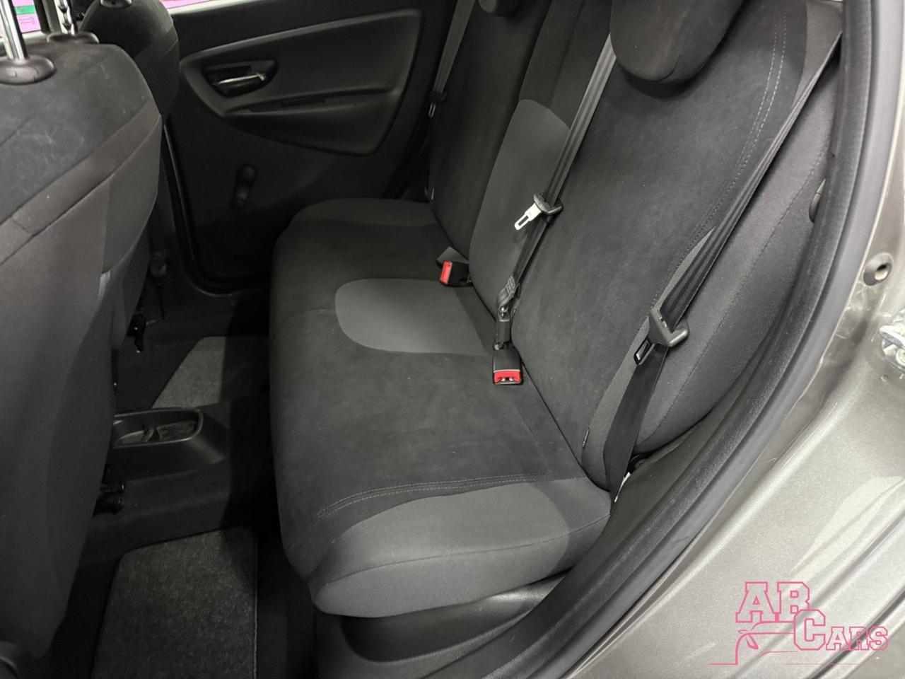 Lancia Ypsilon 1.2 69 CV GOLD SOLO 26000 KM!!!