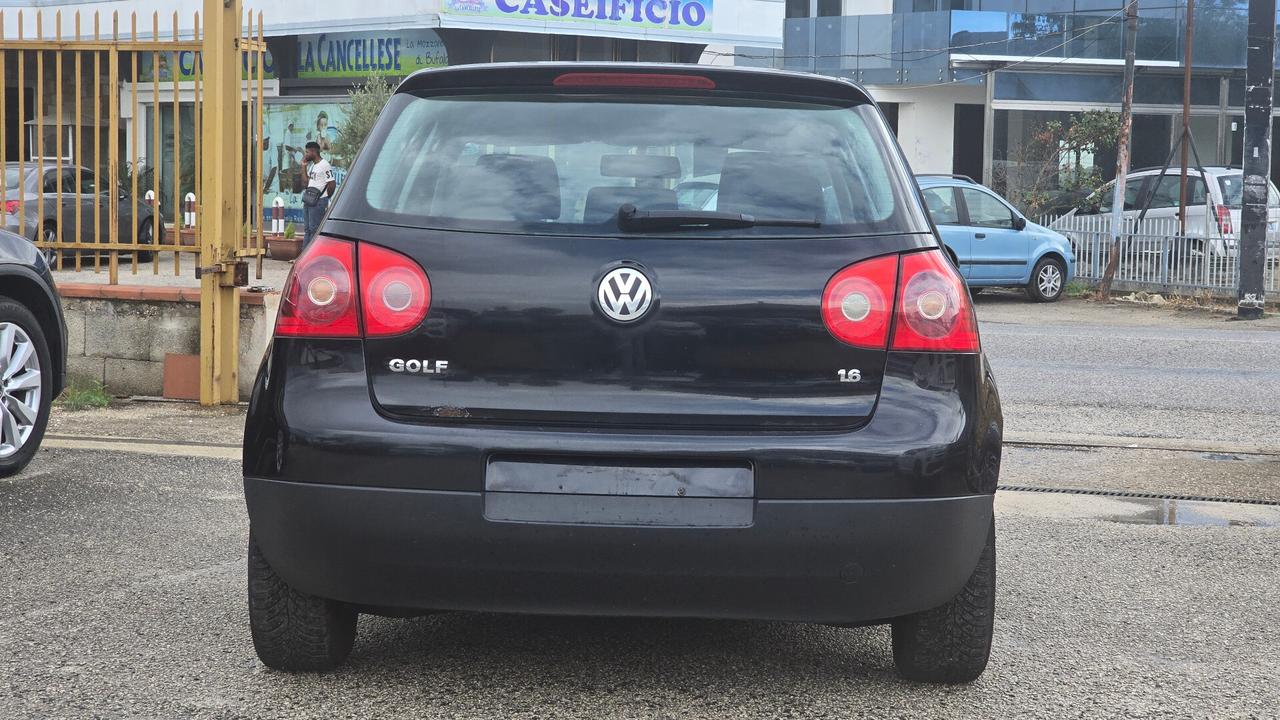 Volkswagen Golf 1.6 5p. Comfortline