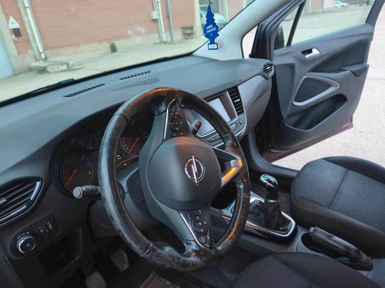 Opel Crossland X 2019---1.2 Benzina Neopatentati