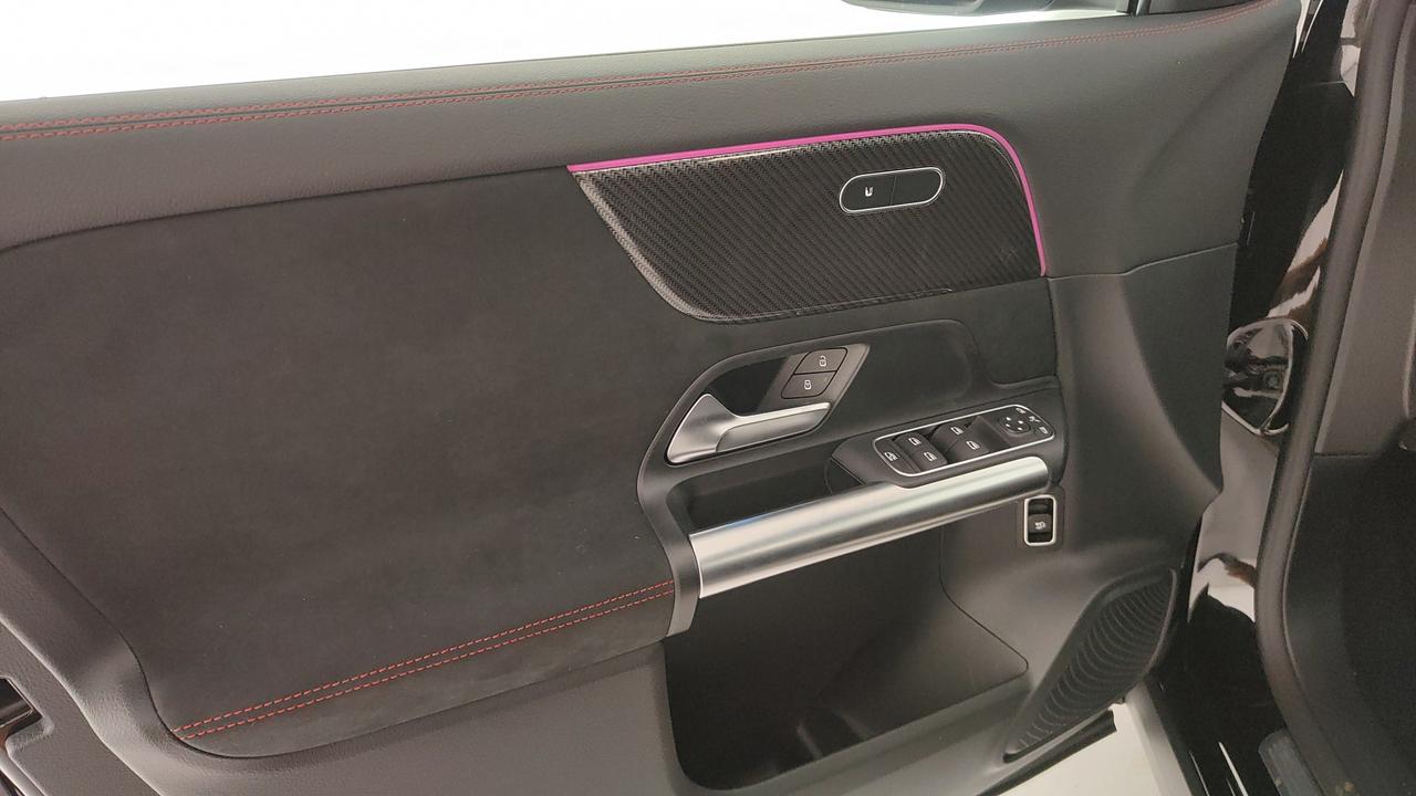 Mercedes-Benz GLA 200 d automatic