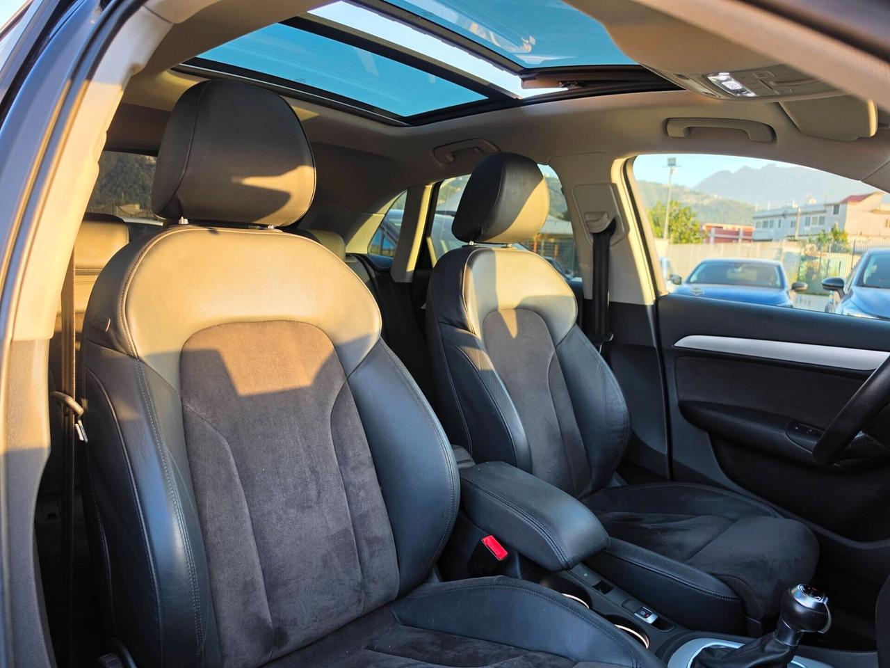 Audi Q3 2.0 TDI 150 CV S tronic Tetto Apribile- Matrix