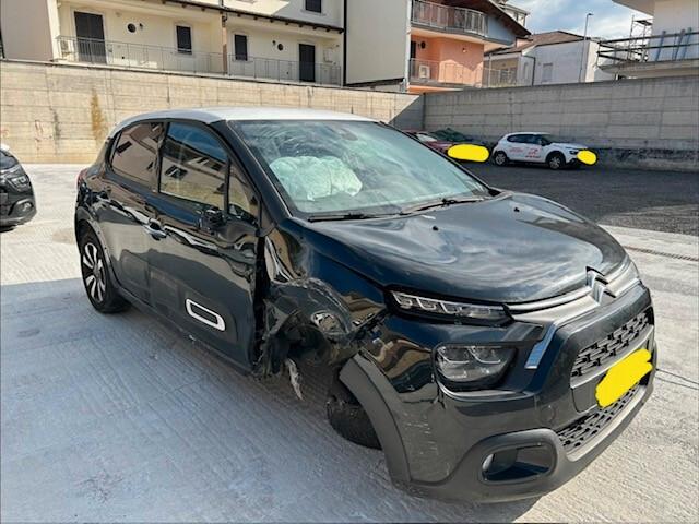 Citroen C3 2023 sinistrata incidentata BlueHDi 100 S&S Shine