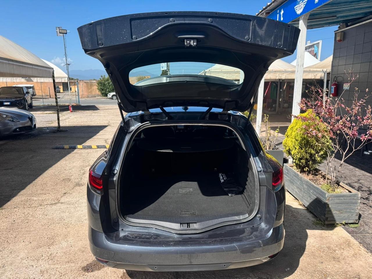 Renault Megane Sporter Blue dCi 115 CV IVA ESPOSTA AUTOCARRO