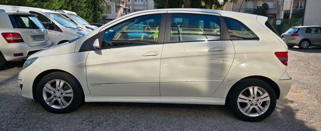 Mercedes-benz B 200 CDI Premium