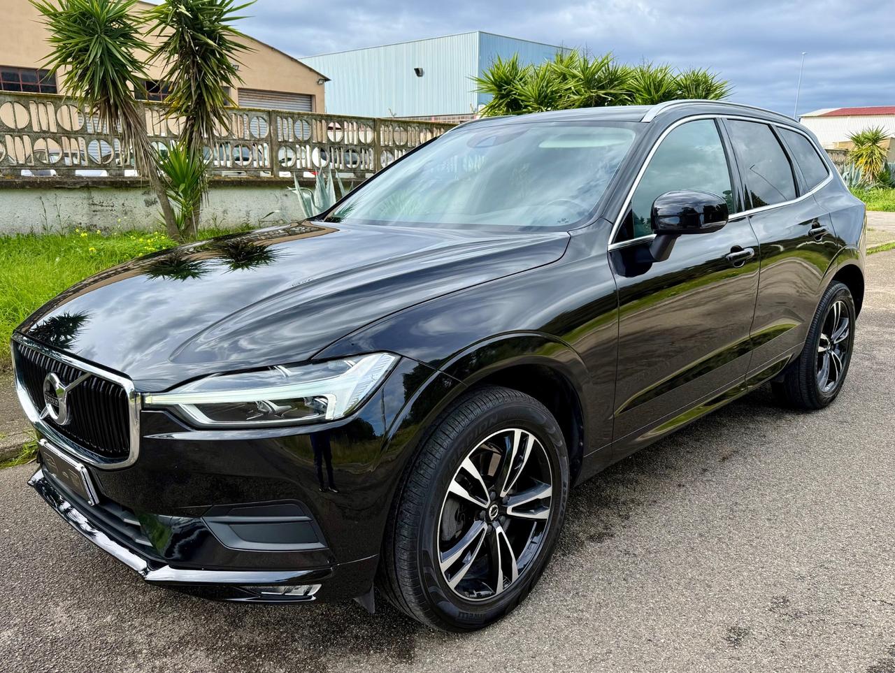 Volvo XC 60 XC60 B4 (d) AWD Geartronic Momentum