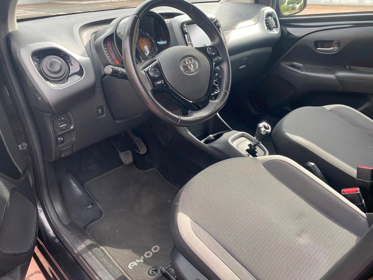 TOYOTA AYGO CAMBIO AUTOMATICO 5 P. 1.0