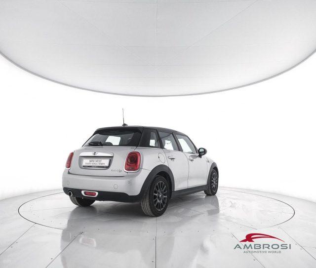 MINI Cooper D 5 porte 1.5 Hype Auto