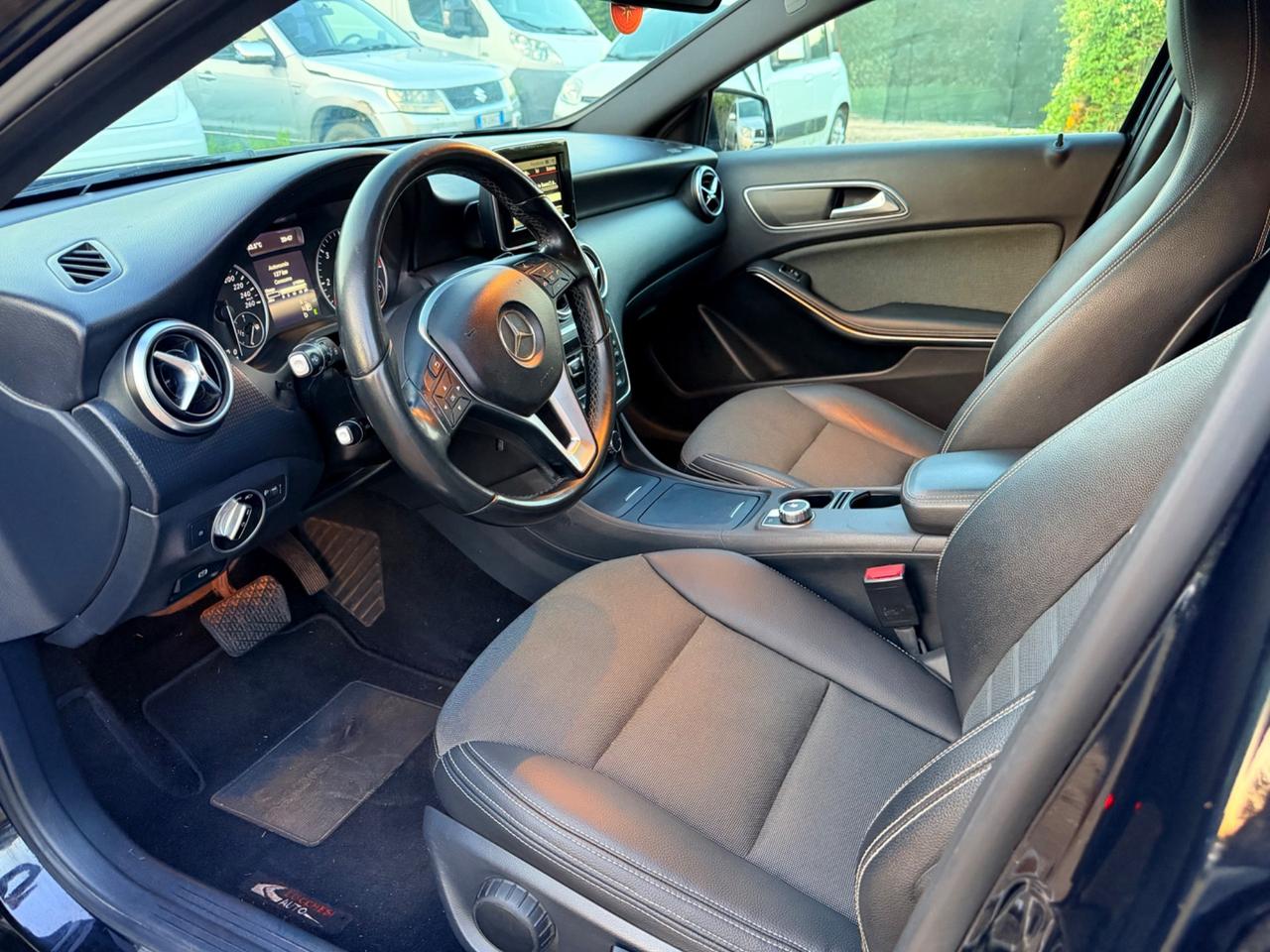 Mercedes-benz A 180 d Automatic Dark Night Edition 2016