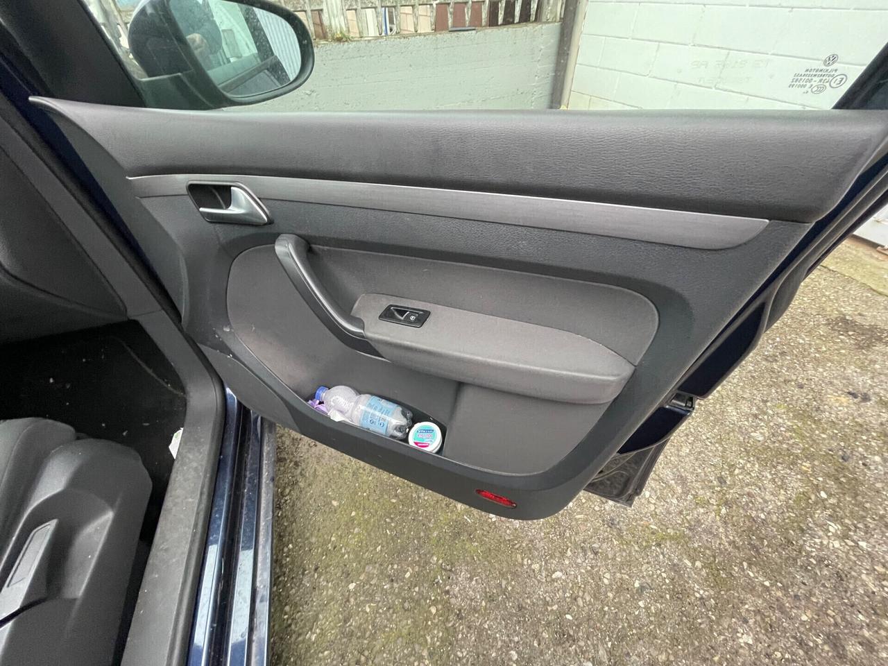 Volkswagen Touran 1.6 TDI Comfortline