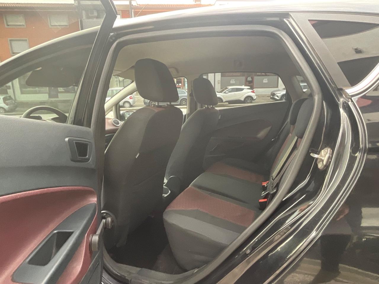 Ford Fiesta 1.2 82 CV 5 porte Titanium