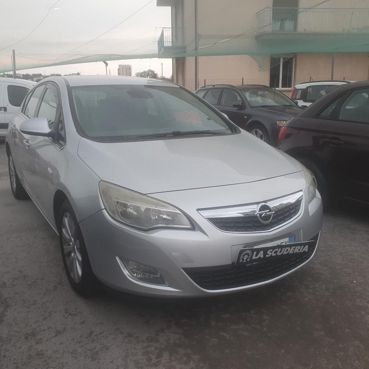 Opel Astra 1.7 CDTI 110CV 5 porte Cosmo