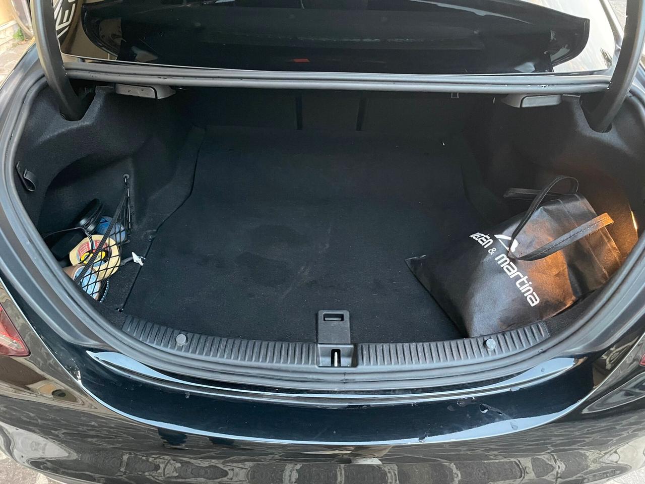 Mercedes-benz C 200 200d Premium Plus AMG Night Pack