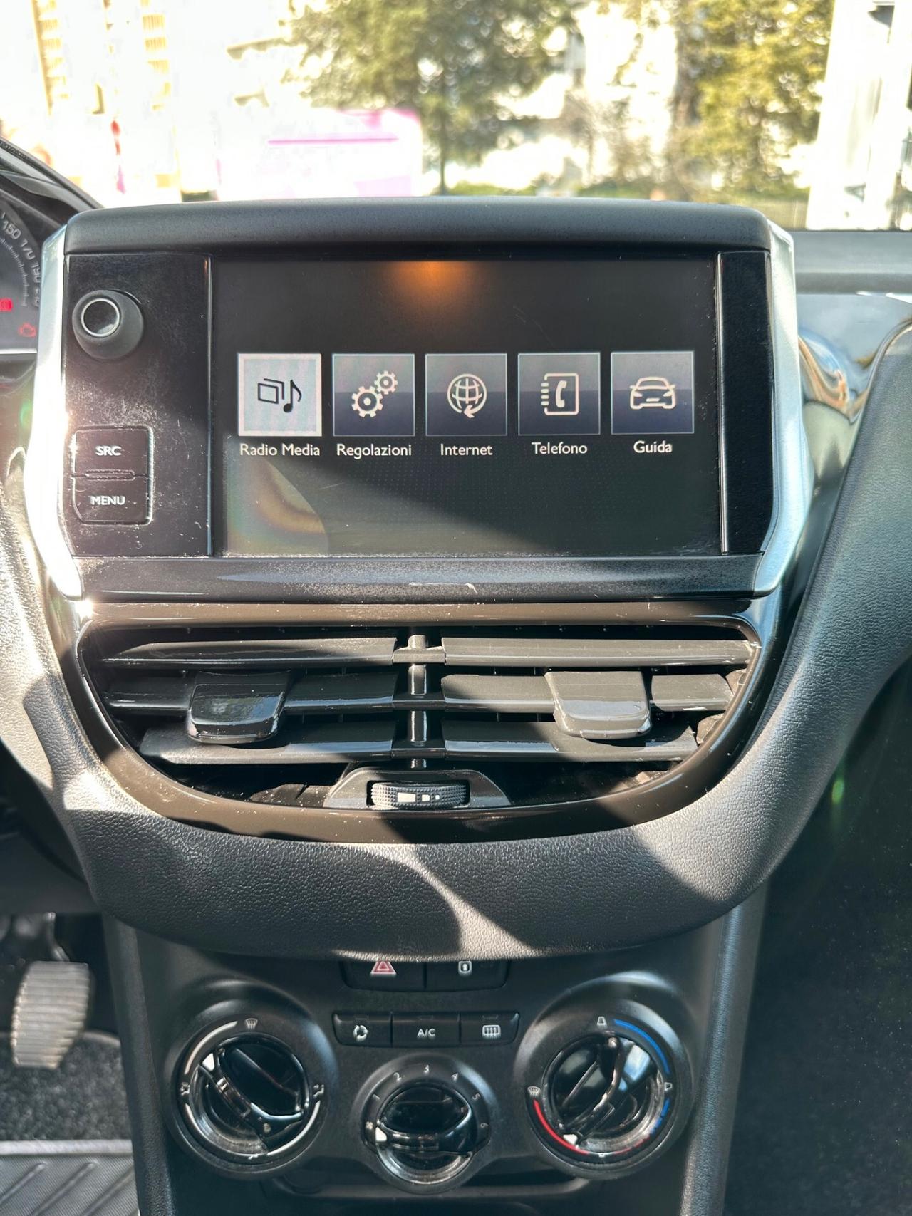 PEUGEOT 208 1.4 HDI DIESEL 2015 OK NEOPATENTATI