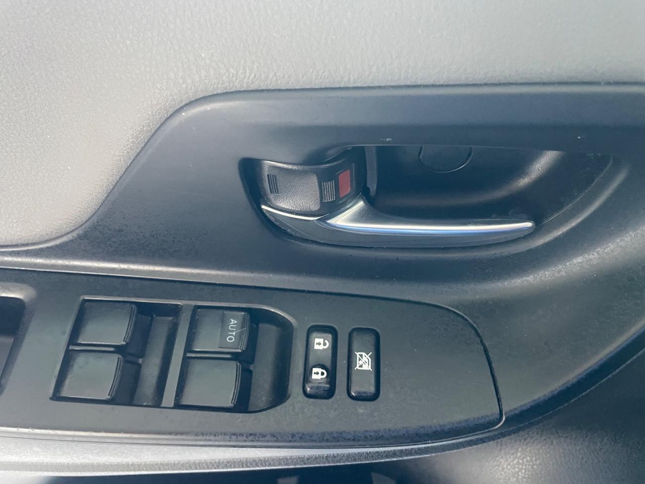 Toyota Yaris 1.5 Hybrid 5 porte Cool - Nessun vincolo -