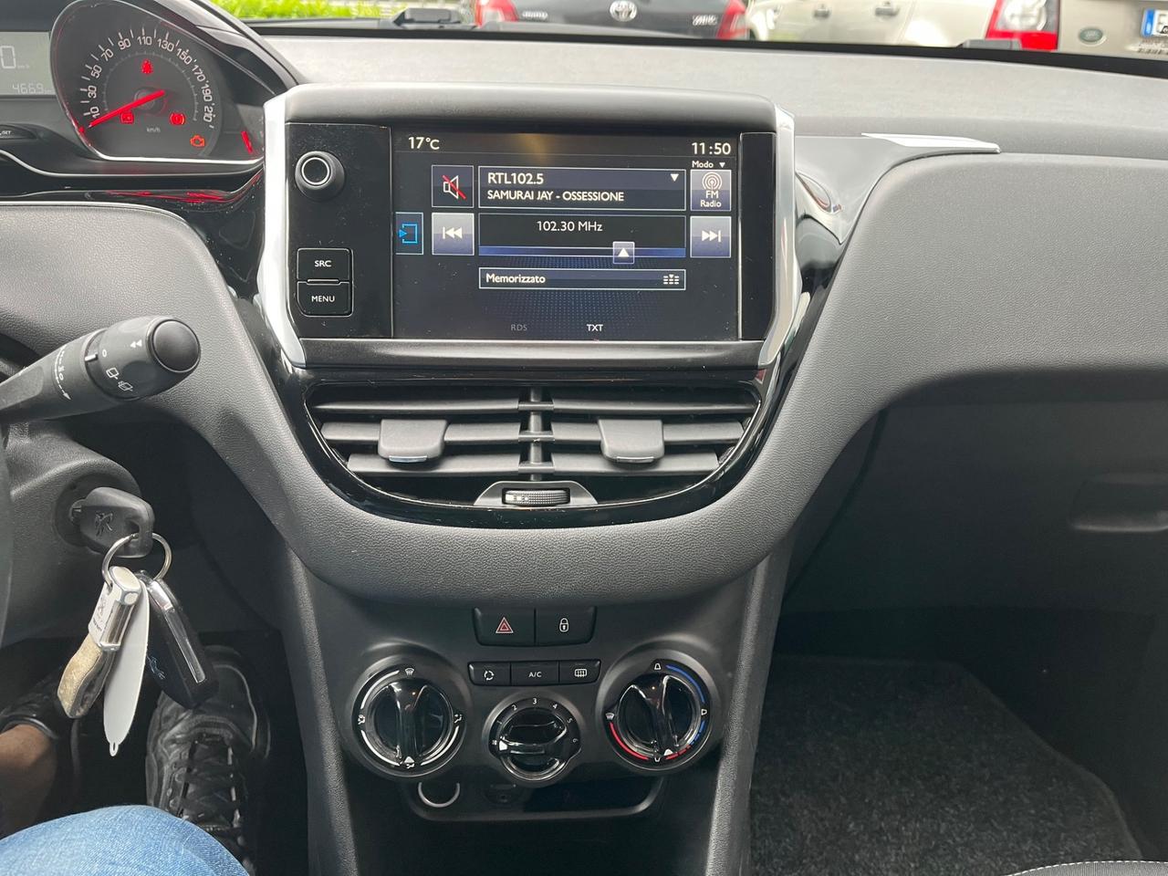 PEUGEOT 208 - BENZINA/GPL