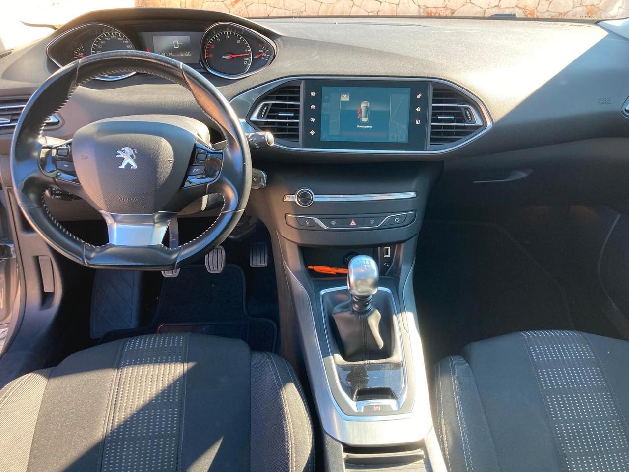 Peugeot 308 1.6 HDi - 130000km!! - 2017