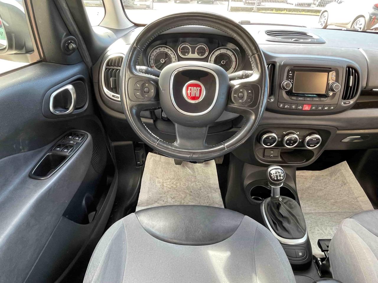 Fiat 500L Living 1.6 Multijet 105 CV Lounge 7 POSTI / NEOPATENTATI