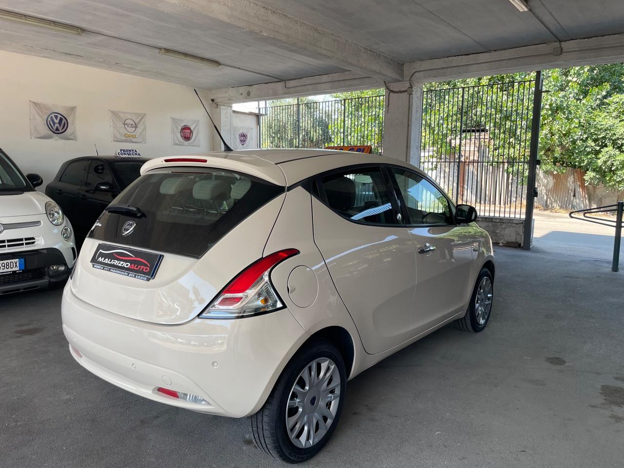 Lancia Ypsilon 1.2 69 CV 5 porte GPL Ecochic Mya perfetta in tutto