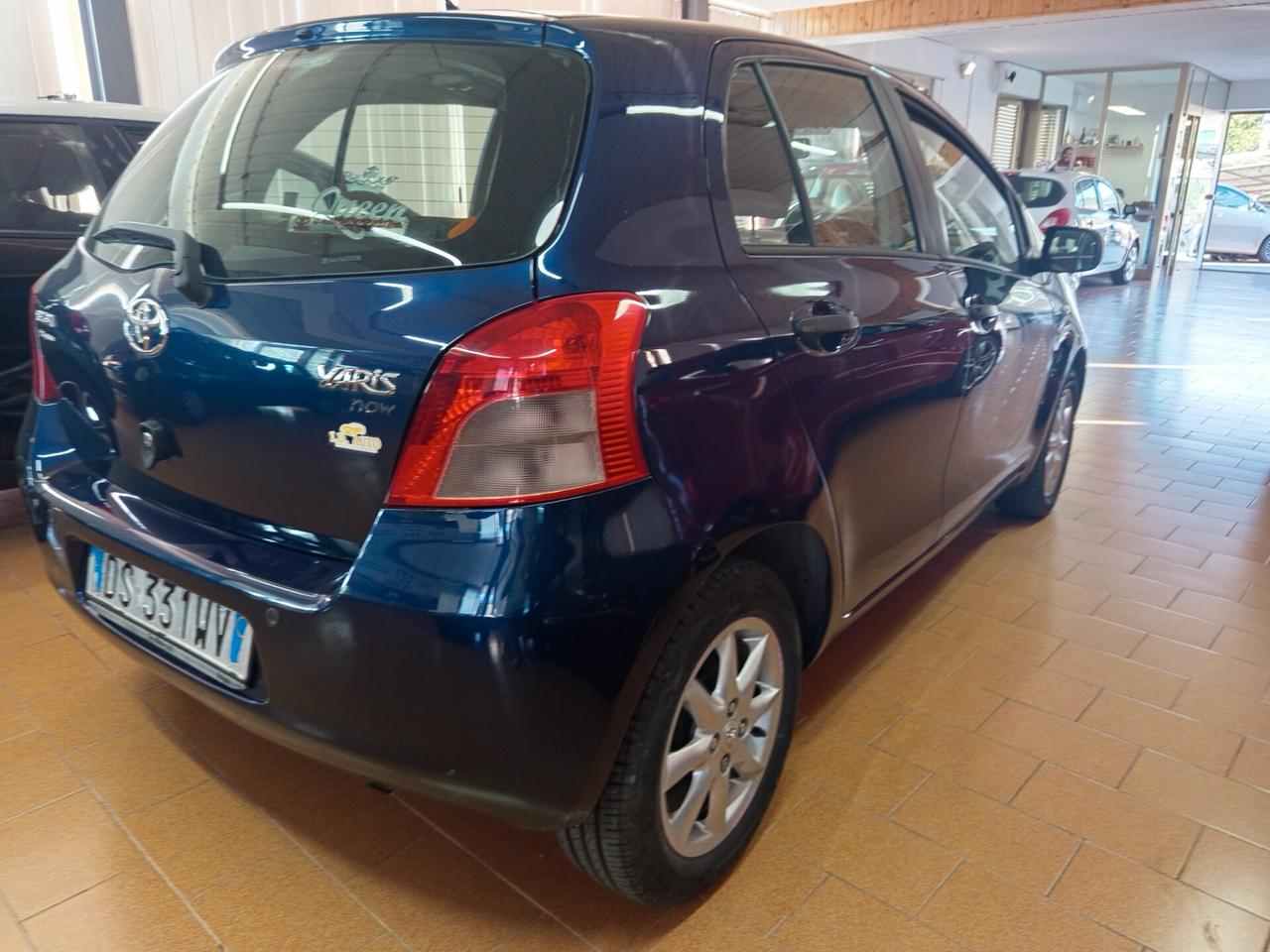 Toyota Yaris 1.0 5 porte, 126 Mila chilometri ok neopatentati