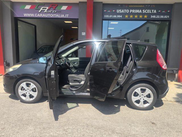 RENAULT Scenic X-Mod 1.5 dCi 110CV UniPropietario Navi 3D Cruise