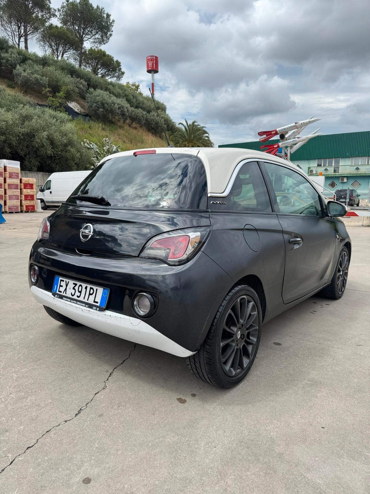 Opel Adam 1.4 87 CV GPL anno 2015