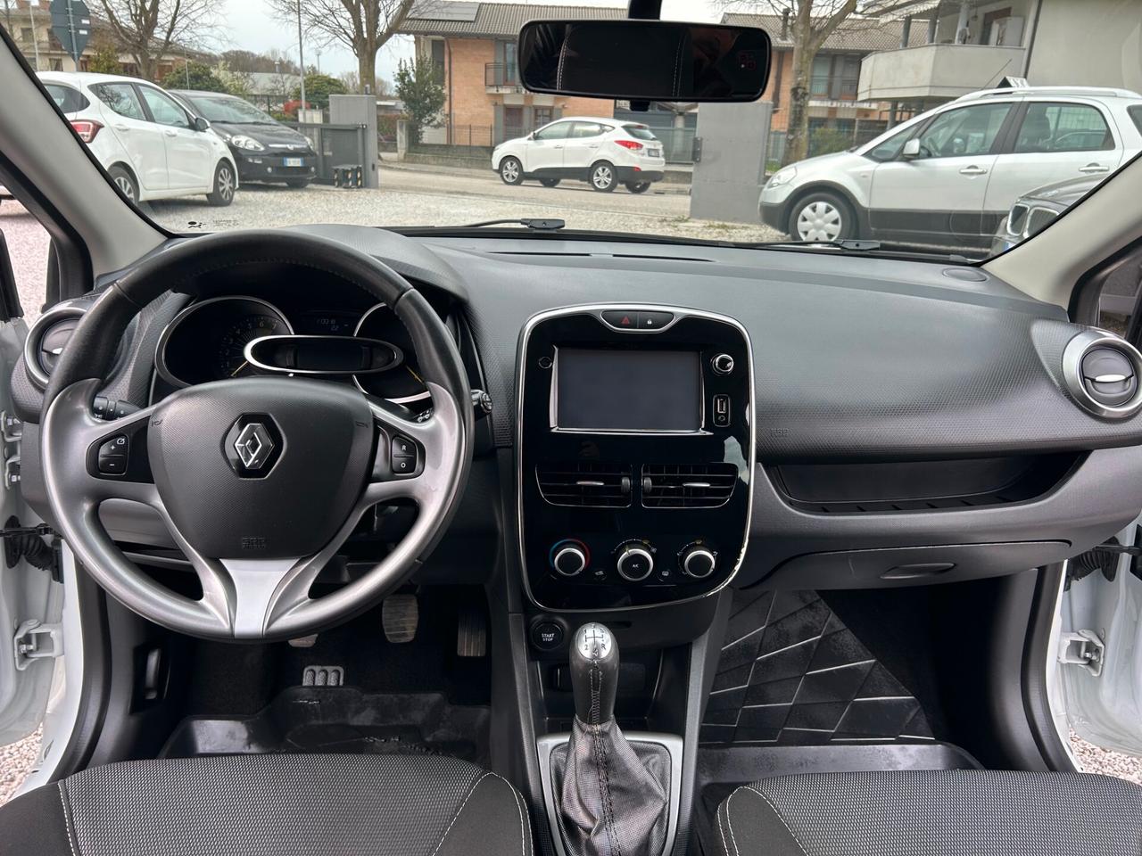 Renault Clio 1.2 75CV 5 porte Costume National