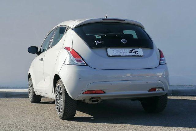 LANCIA Ypsilon 1.2 BENZ GPL 69 CV 5 porte ADATTA NEOPATENTATI